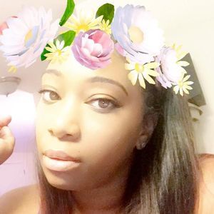 Meet your Posher, Brittney